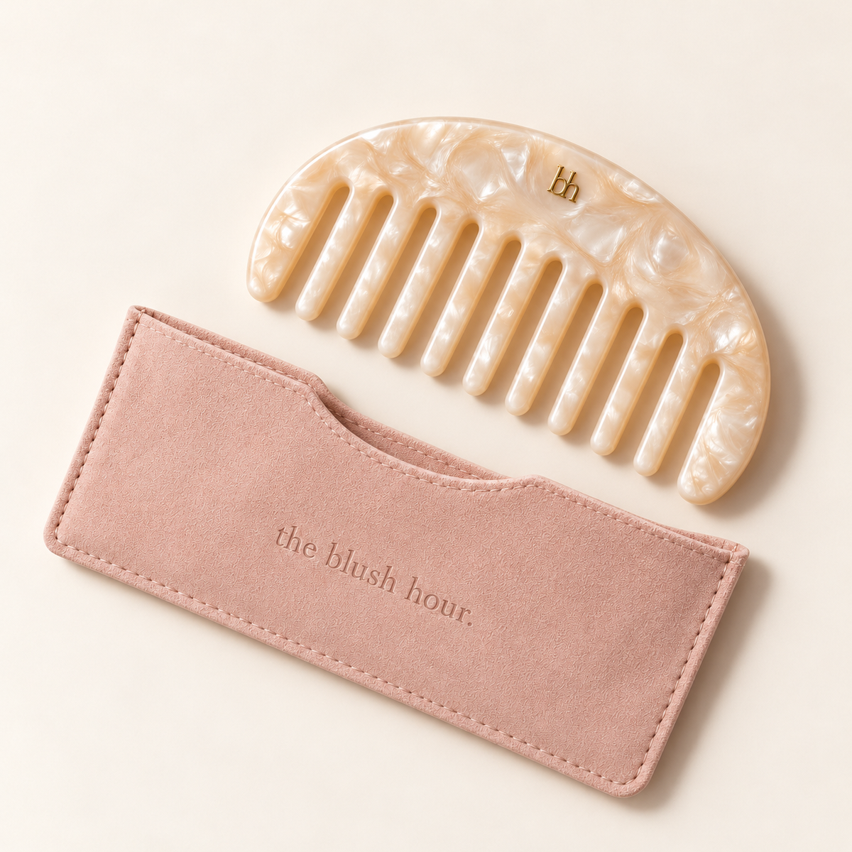 The Mini Pearl Comb